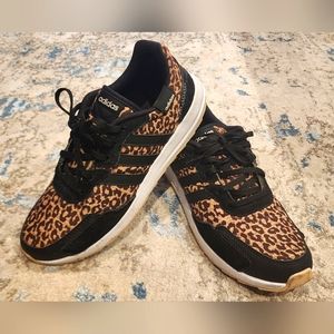 Adidas Retrorun Leopard Print Athletic Sneakers Shoes, Women’s size 8.5